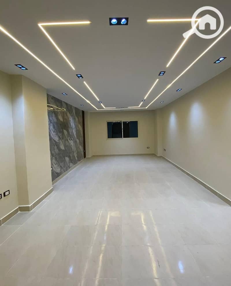 7 WhatsApp Image 2025-10-26 at 14.56. 09 (3). jpeg