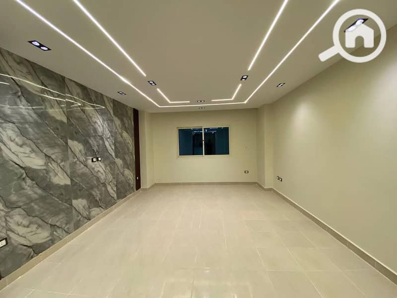 12 WhatsApp Image 2025-10-26 at 14.56. 09 (8). jpeg