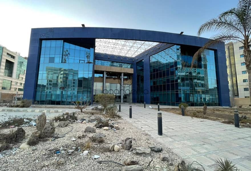 4 8f478707-94ad-4662-ae78-beab6433d6fc. jpg