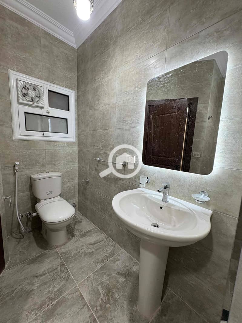 7 44a39c92-e287-43b8-8552-548b6672e652. jpg