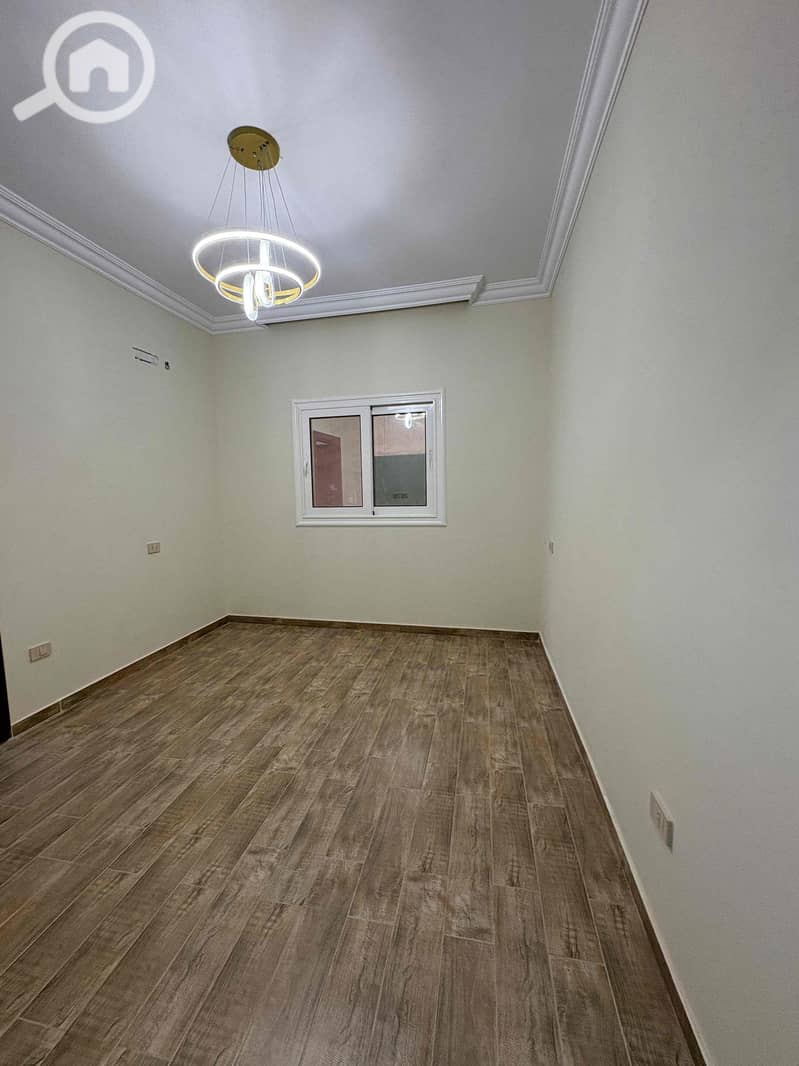 9 89252f9b-c88d-4ff9-bf6c-3eeb59d93fd1. jpg