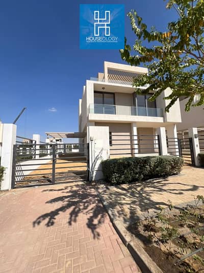 5 Bedroom Villa for Sale in New Cairo, Cairo - WhatsApp Image 2025-11-24 at 15.20. 00 (1). jpeg