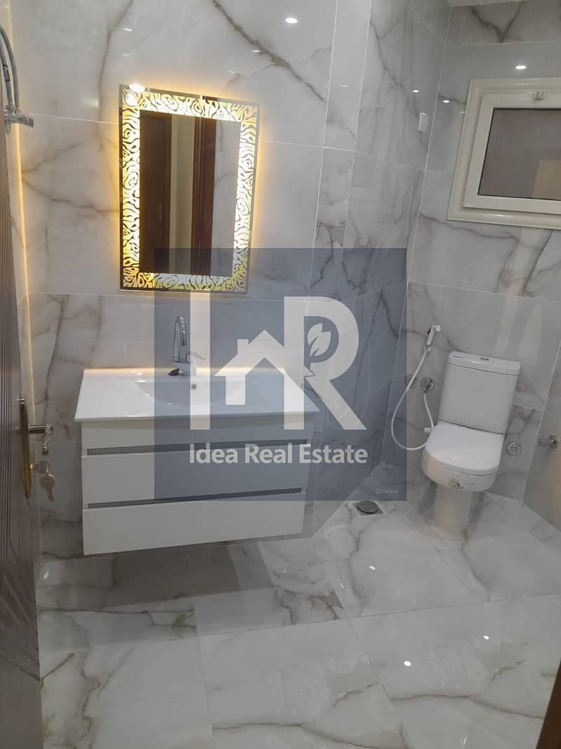 4 WhatsApp Image 2025-12-03 at 5.12. 01 PM. jpeg