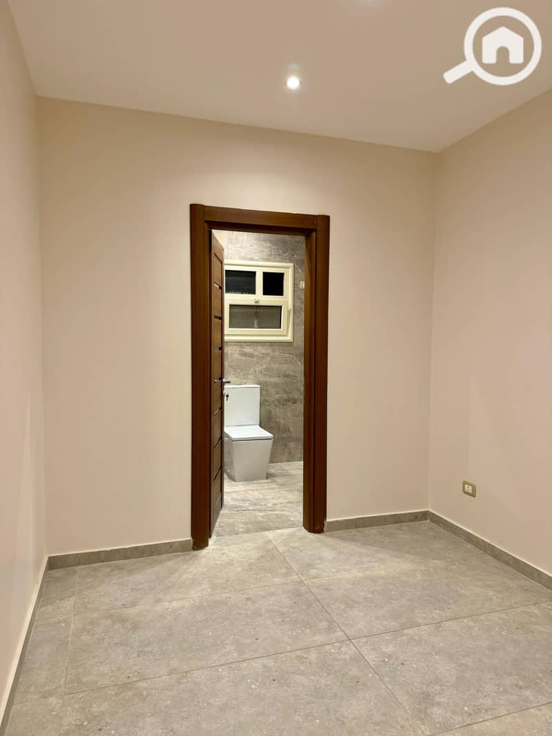 6 WhatsApp Image 2025-12-02 at 8.13. 32 PM (1). jpeg