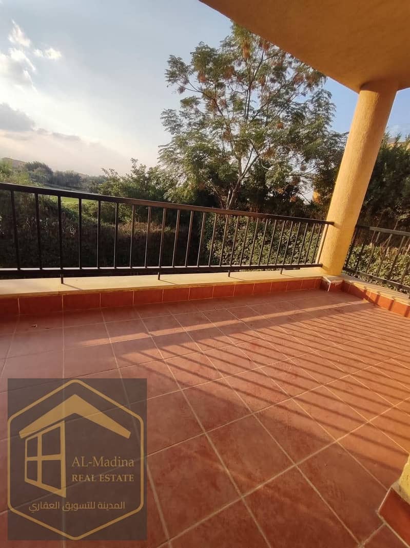 2 WhatsApp Image 2025-12-03 at 14.20. 13. jpeg