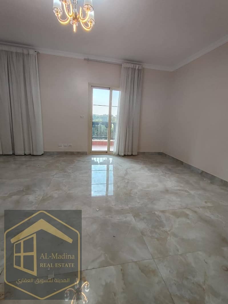 4 WhatsApp Image 2025-12-03 at 14.20. 15 (1). jpeg