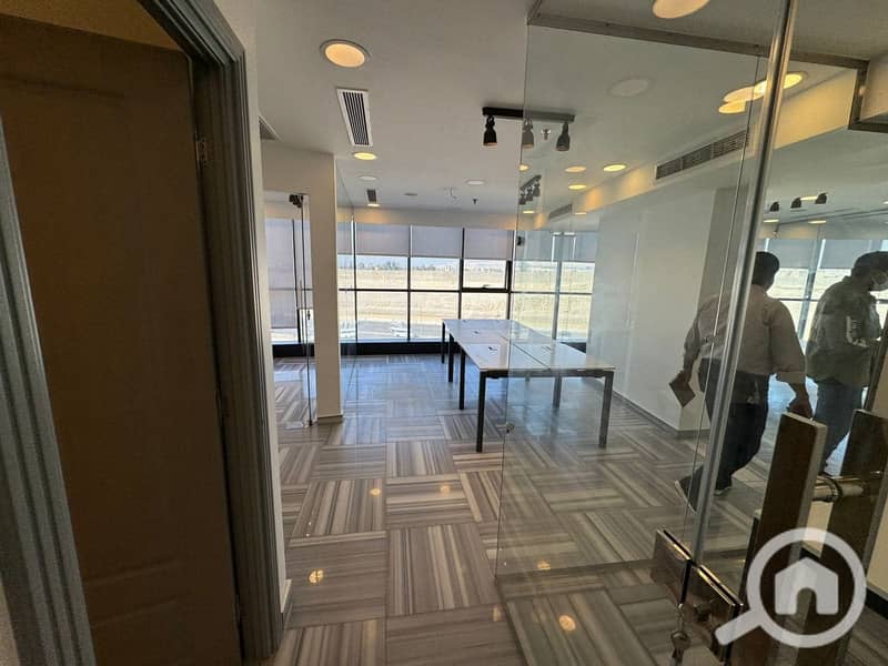 4 WhatsApp Image 2025-10-30 at 3.32. 20 PM (1). jpeg