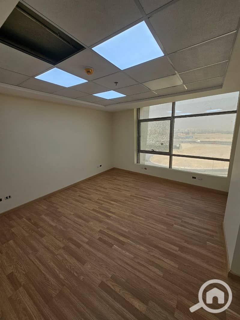 5 WhatsApp Image 2025-11-25 at 8.11. 21 PM (2). jpeg