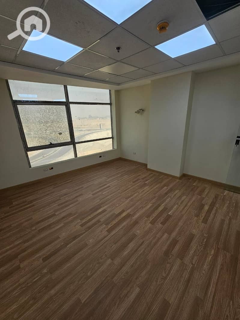 18 WhatsApp Image 2025-11-25 at 8.11. 19 PM. jpeg