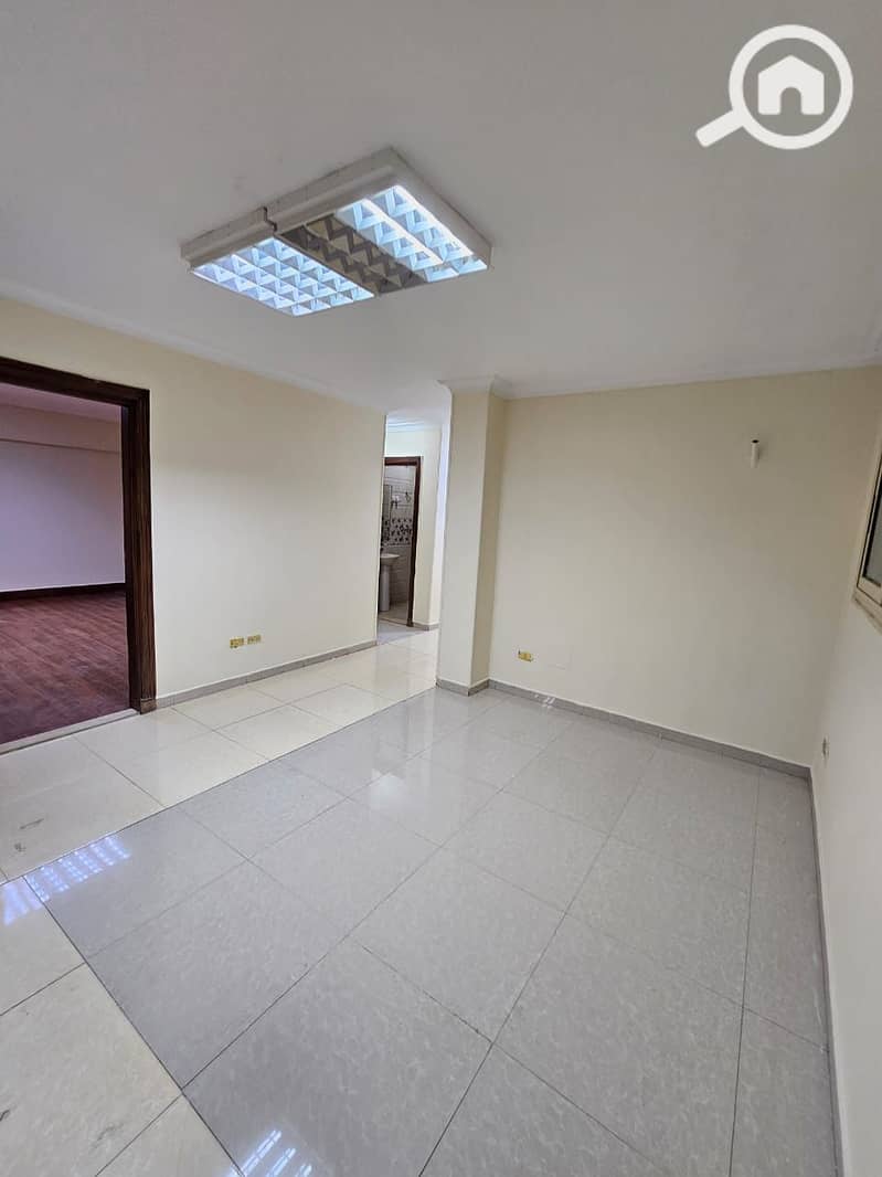 8 WhatsApp Image 2025-10-10 at 2.40. 55 PM (1). jpeg