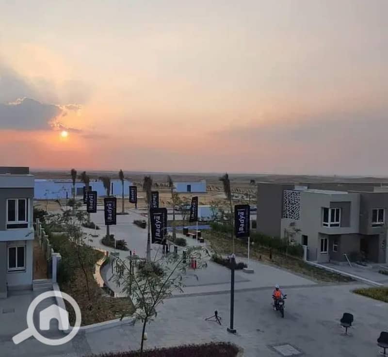 3 126f1124-43b8-459c-933d-103cc33e7086. jpeg