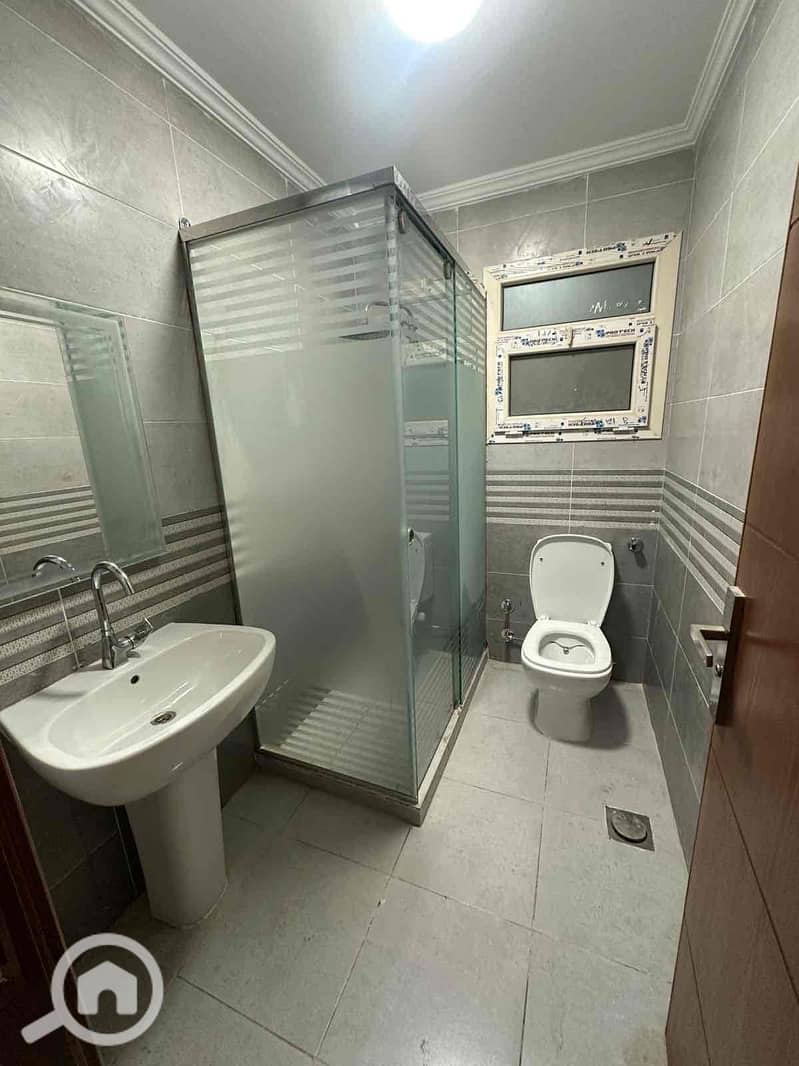 4 94fb92ed-eccb-4b53-8ef6-9359dbb4dca2. jpg