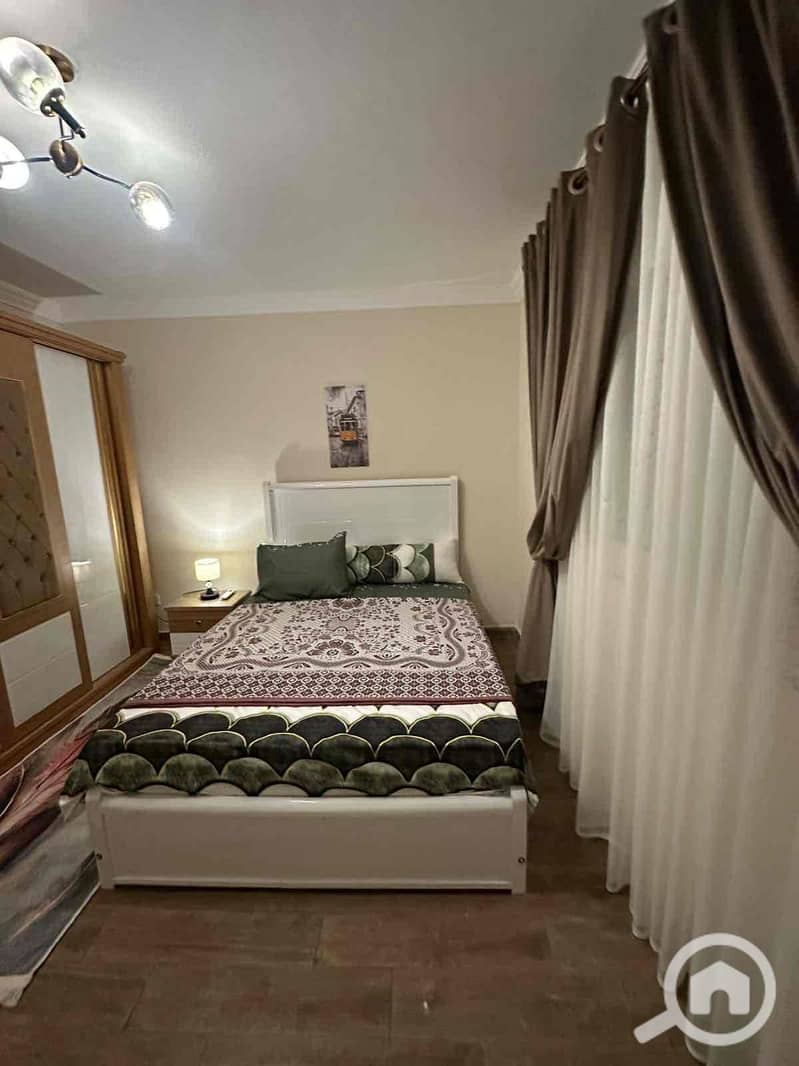 5 b07ec084-2448-4f3e-a3c8-c5b291597286. jpg