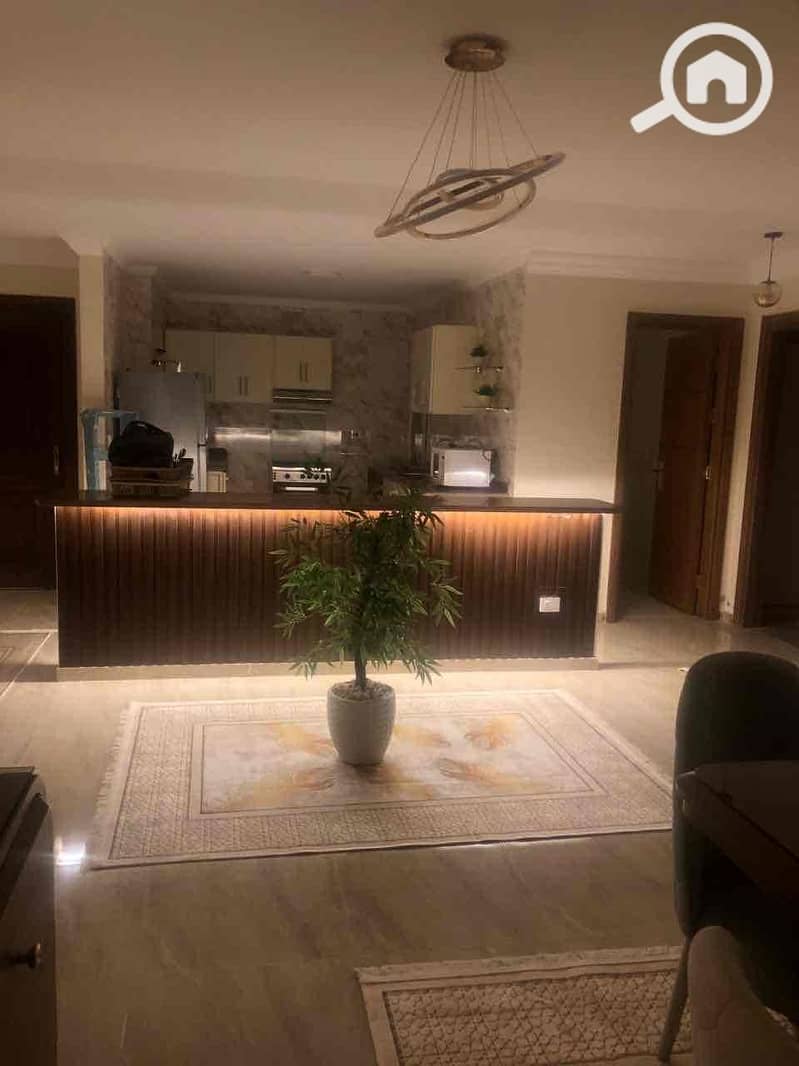 12 33f47de4-8f38-40e8-b7a6-d15f6ef4fe9c. jpg