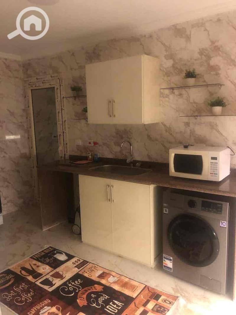 13 77787d3d-0892-4d09-bea1-dea79c8903cc. jpg