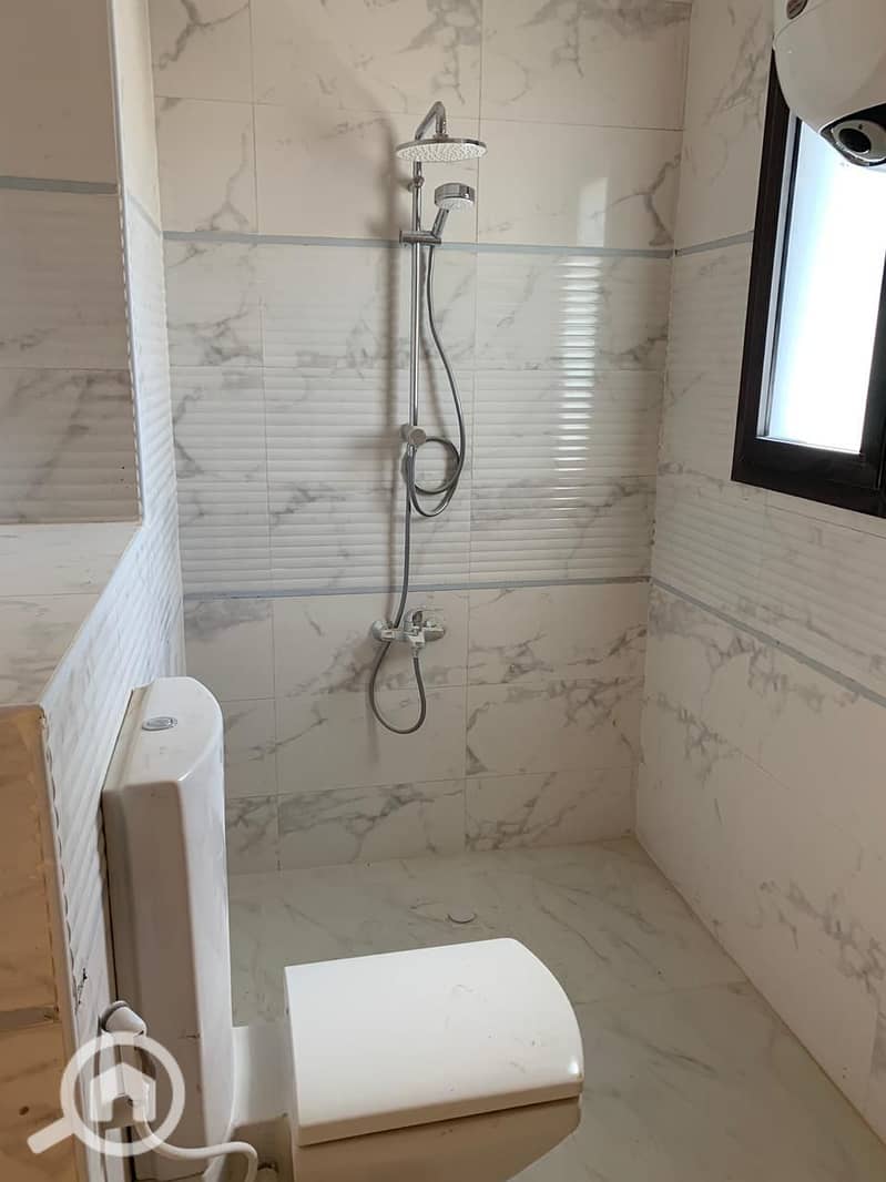 5 WhatsApp Image 2025-12-02 at 2.53. 53 PM. jpeg