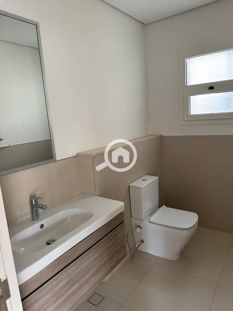 10 WhatsApp Image 2025-12-02 at 3.09. 56 PM. jpeg