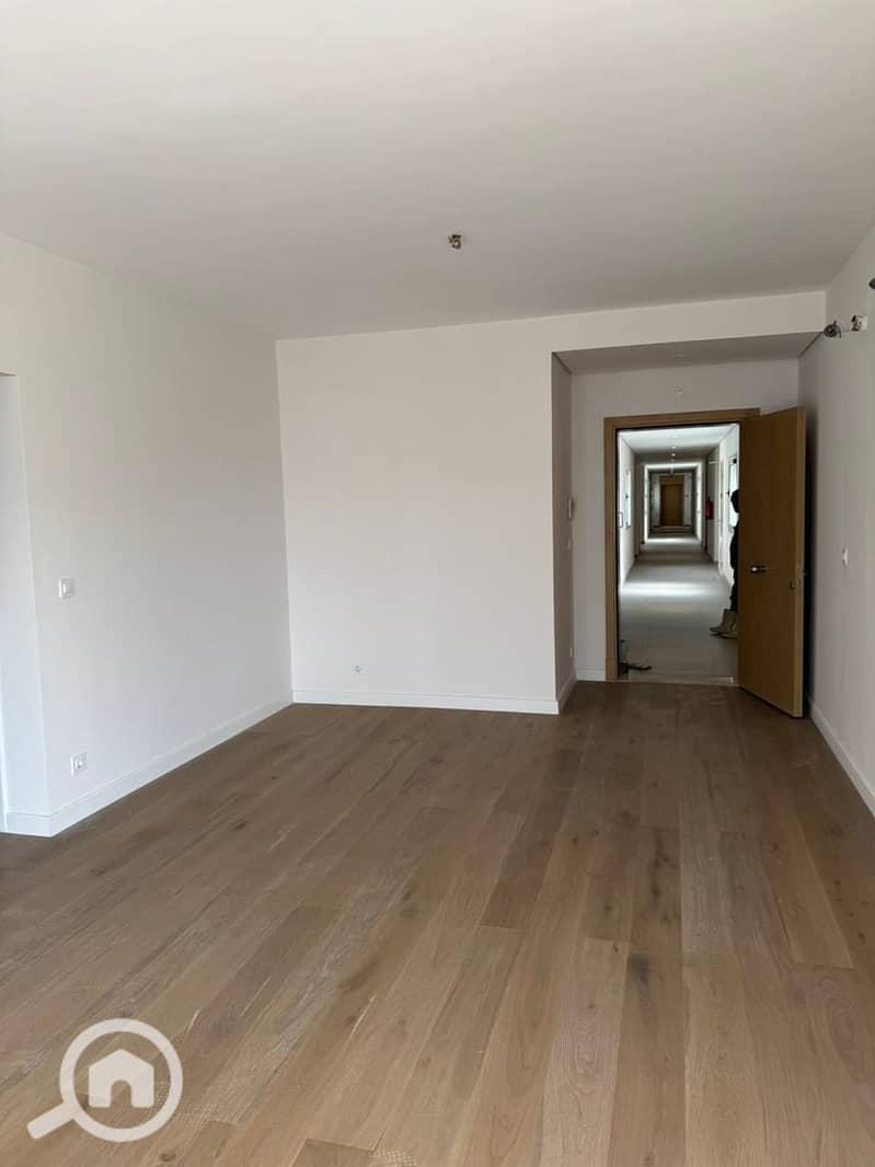 18 WhatsApp Image 2025-12-02 at 3.09. 58 PM (3). jpeg