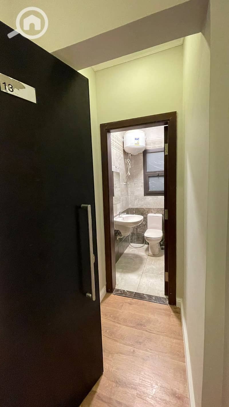 30 WhatsApp Image 2025-12-01 at 23.36. 48 (1). jpeg