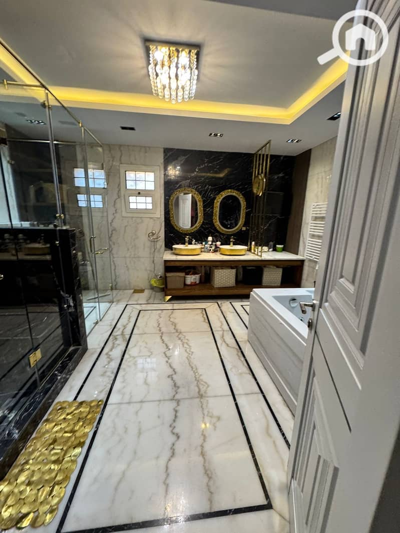 26 48a826b0-98c6-430b-98fa-2e561d328cf1. jpeg