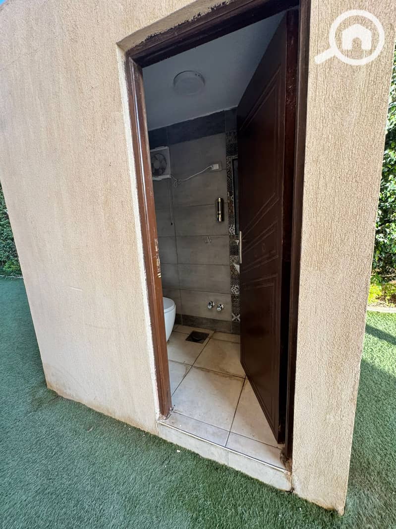 31 90e9bc64-0abe-4cda-9482-9996d29bf83f. jpeg