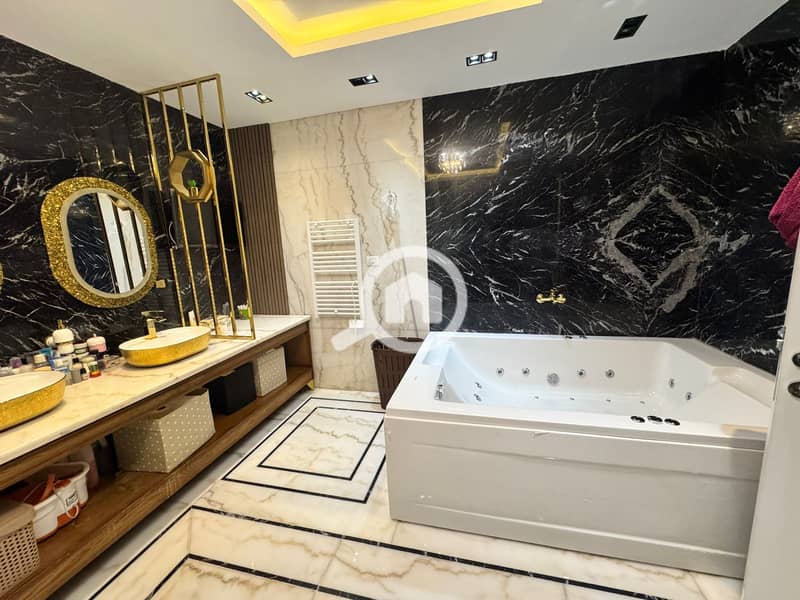 60 a27d533a-427e-4070-bac1-76bf0aad7447. jpeg