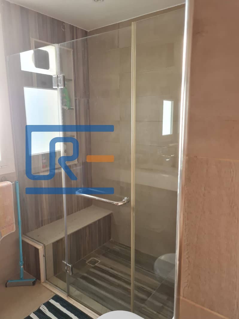 2 0f06b064-8f3d-40c5-9731-03f6593c5def. jpg