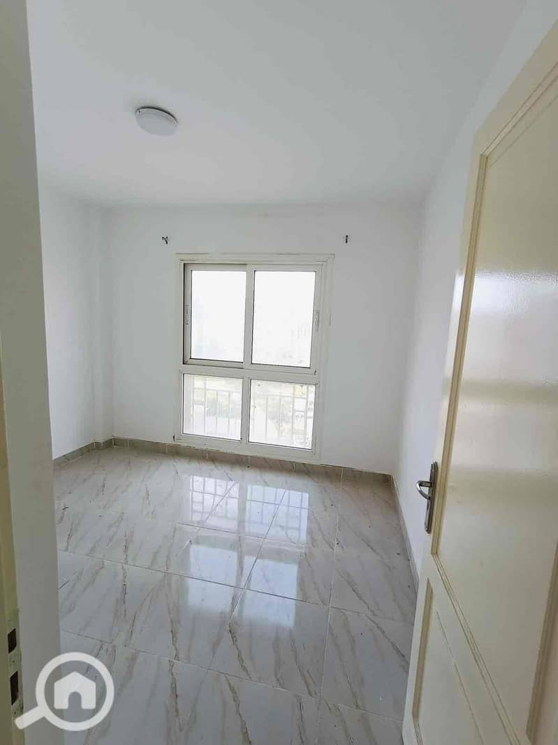 10 6f046f30-e345-42dd-96ca-1eff7518a0d1. jpg