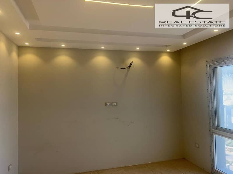 3 WhatsApp Image 2025-12-03 at 20.44. 53. jpeg