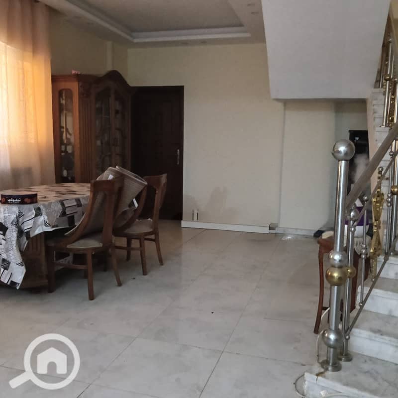 3 95ea4db5-c5b2-43b4-bb78-9a61630b853a. jpg