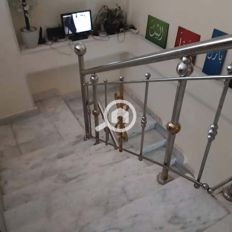 5 36e4cd4e-6640-4529-a6b8-bb70b60d9e26. jpg