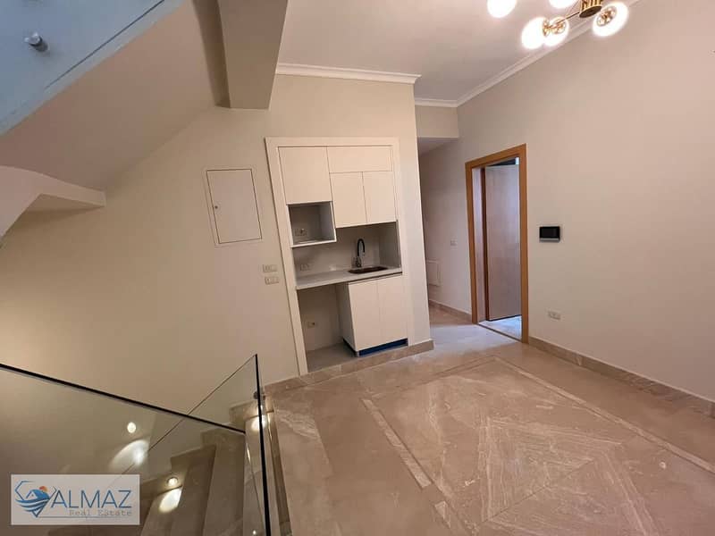 25 WhatsApp Image 2025-12-04 at 11.06. 54 AM. jpeg