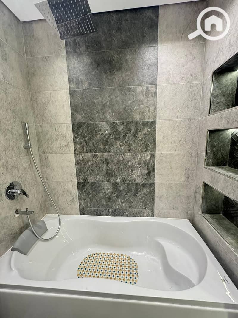 9 3ea167c9-f8a8-4c2e-9029-5bb169e4ceb8. jpg