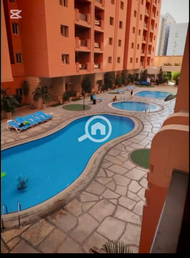 2 0d613650-d20d-4df8-ad1d-2618f1bd7089. jpeg