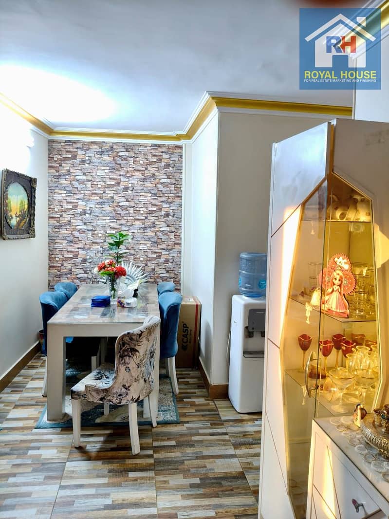 2 e14e2f19-26d5-4d54-be53-0dd3b5f0ef22. jpeg