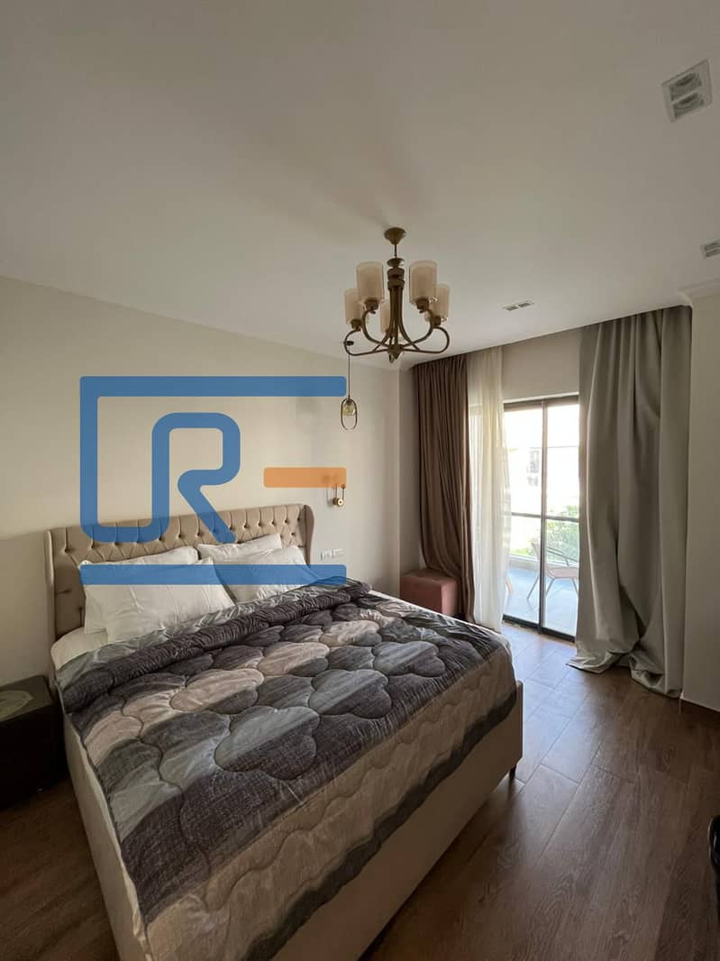 8 869dd8a4-186f-4ea9-95a3-3d627d27f1ad. jpg