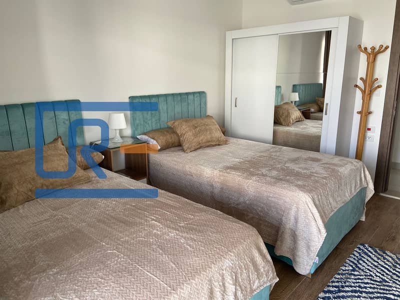 14 e03a0872-b6db-4af9-8120-c6c059f5b920. jpg