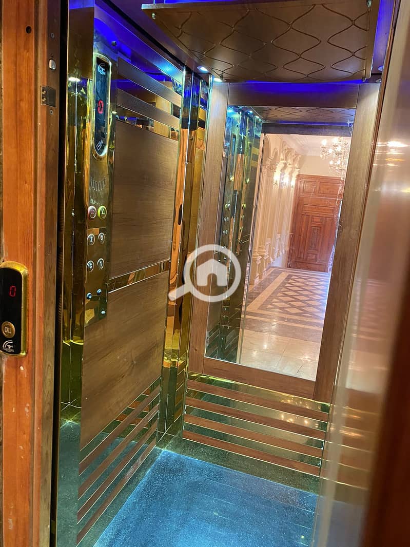 7 d872c193-2b7a-42e8-b256-e86d9f661902. jpg