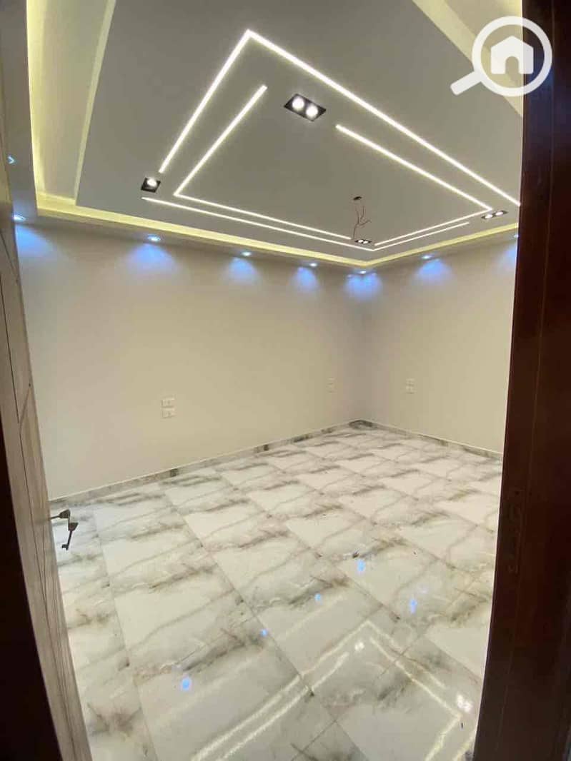 7 FB_IMG_1759266514007. jpg