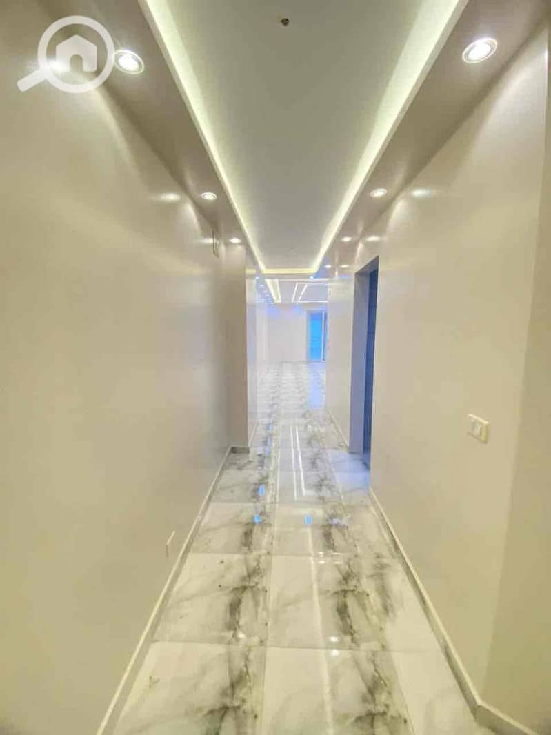 8 FB_IMG_1759266493906. jpg