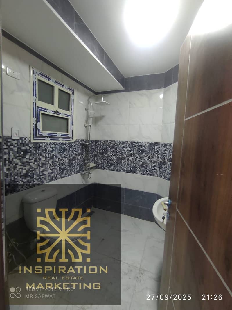 2 9aa96030-38ef-4183-b74d-066b6e2df63a. jpeg