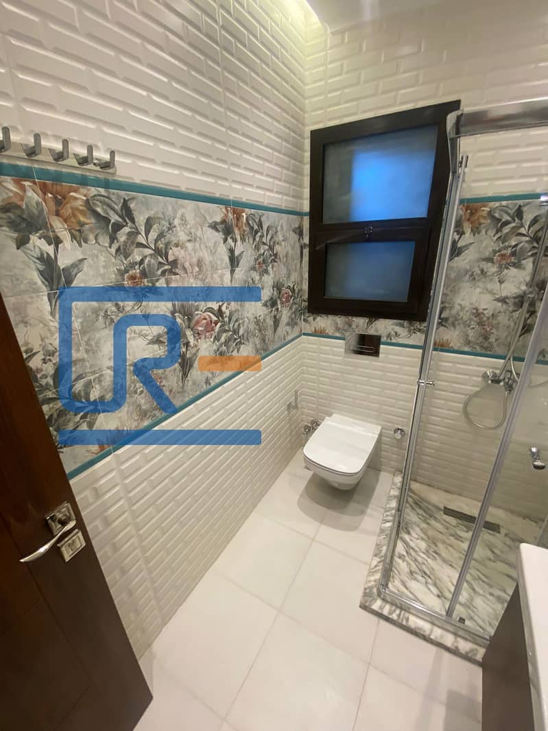 3 3e42cadb-69fc-410d-9e37-c15fd9dc0abe. jpg