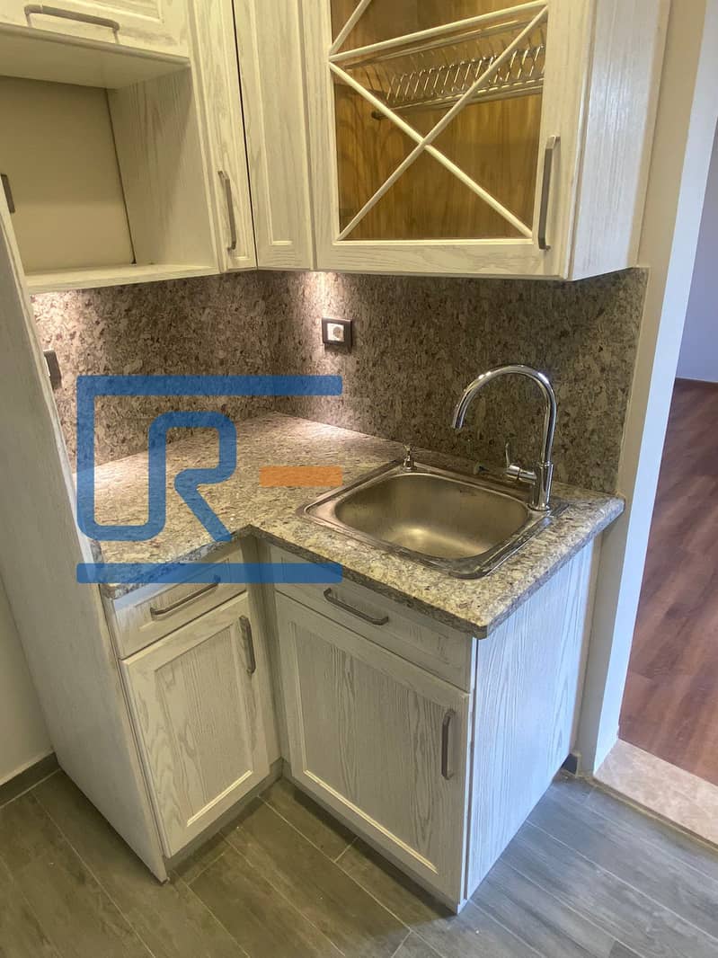 7 60a8f537-350f-4620-b3d2-684ff568b8ee. jpg