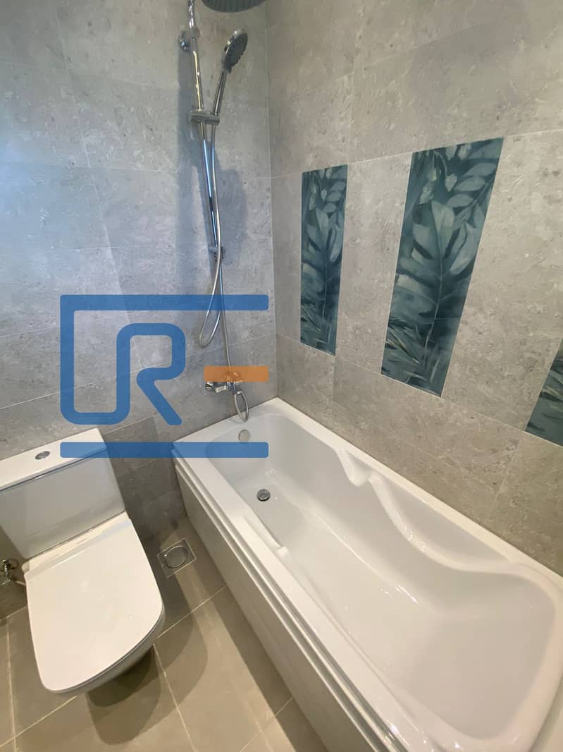 21 d2189682-6d7c-4dbb-827f-eaad56b2cb23. jpg