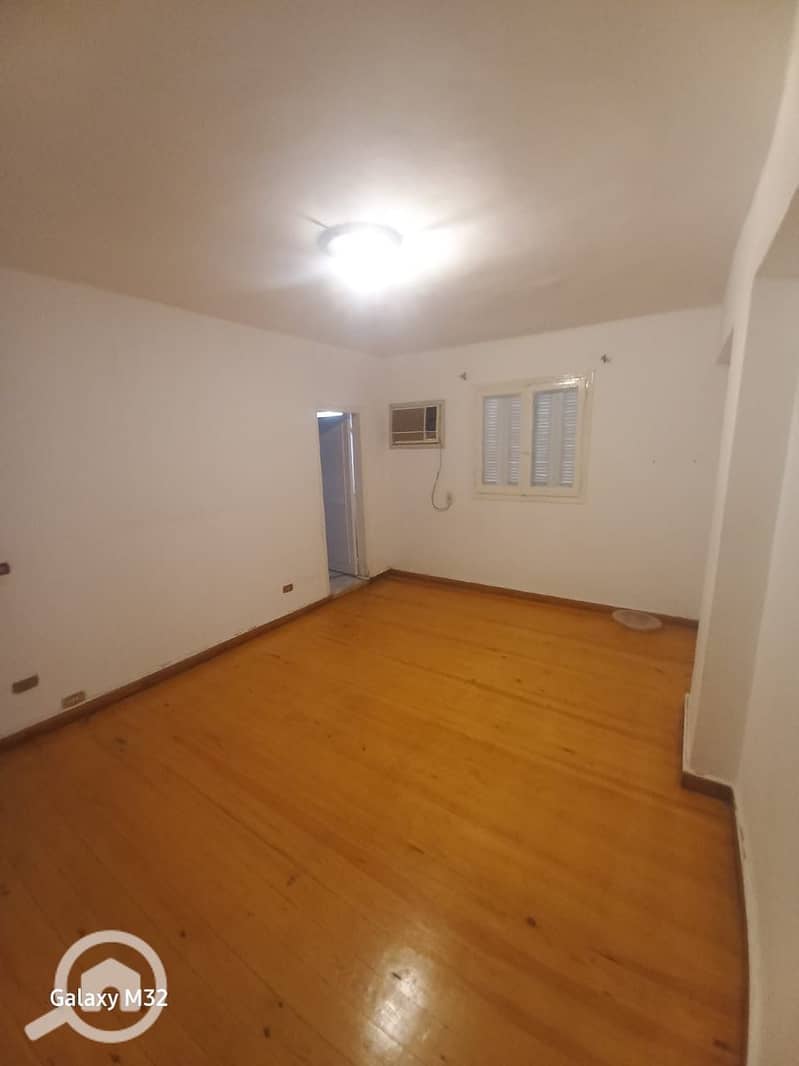 2 0872d5de-8bf3-449a-8164-4ba99d1e93c0. jpeg