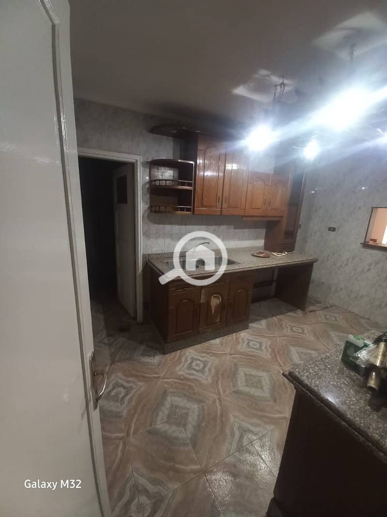 4 00a1ccc0-f658-48c3-befa-416a9c093f20. jpeg