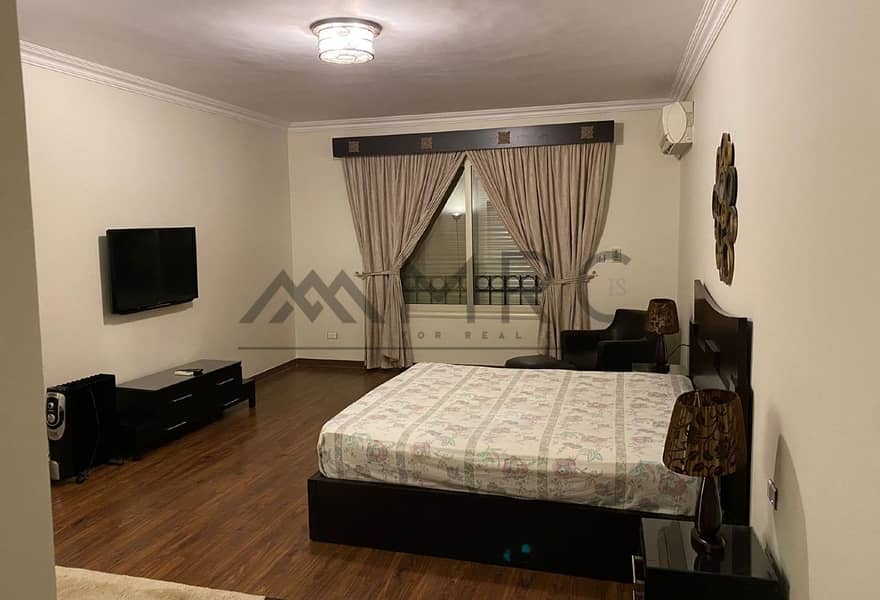 10 bdba8eb4-196d-4e35-8954-ea29381bc628. jpg