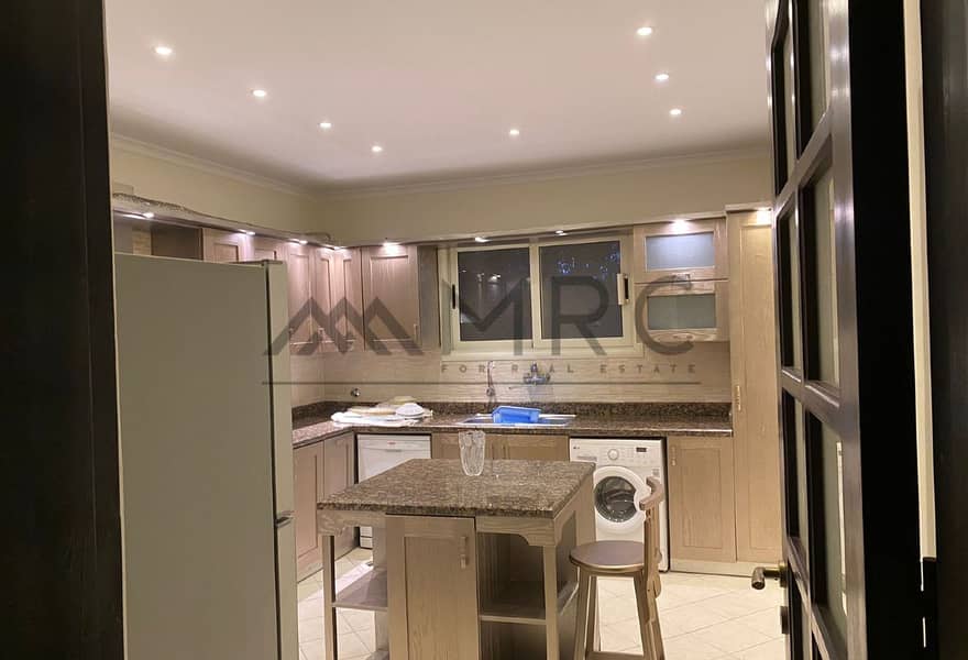 12 f89ad41c-1504-4a92-a422-3e94651863fe. jpg