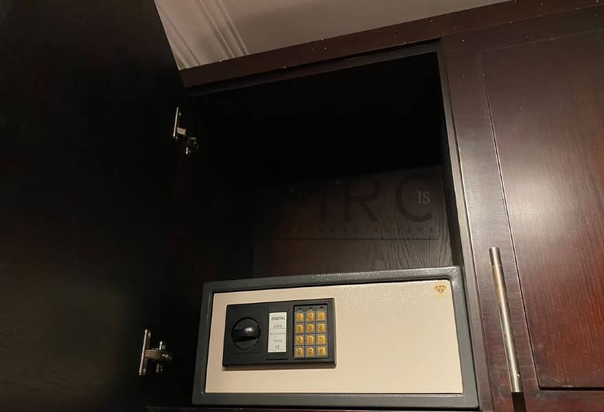 14 28ce2b68-c5e3-4700-b2e1-b895e5db0042. jpg