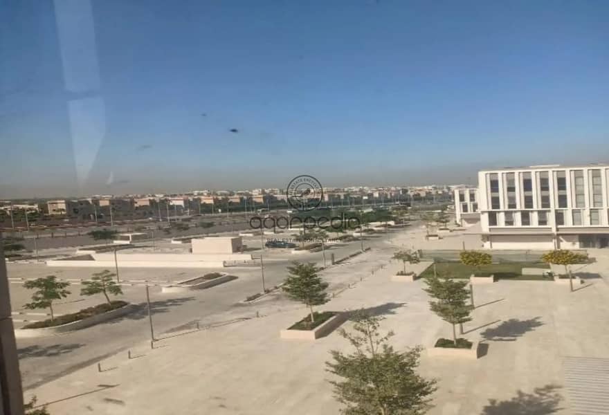 4 8fb64dce-e2ac-4f5e-8450-0aa692c73af2. jpg